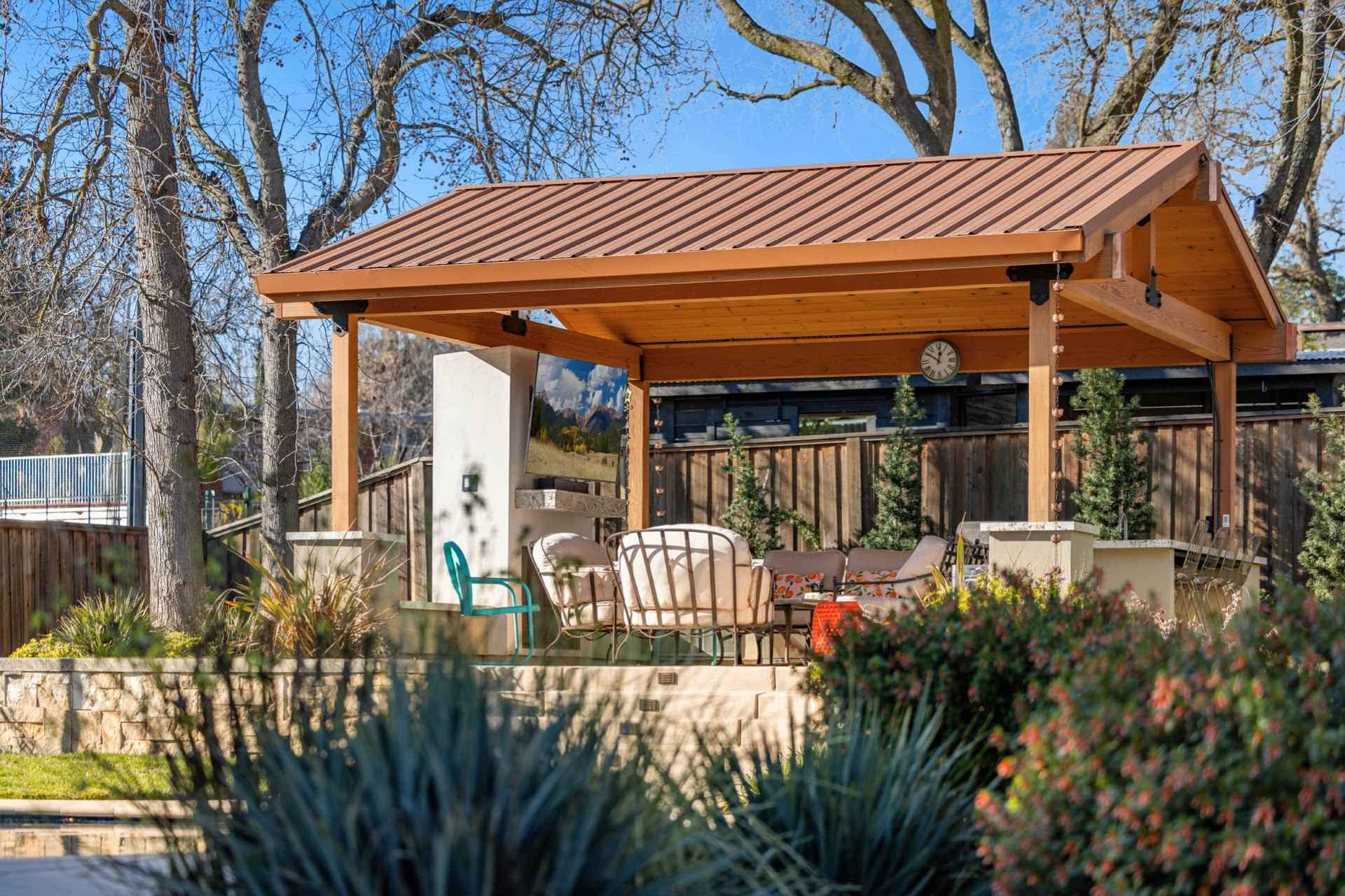 Custom Outdoor Kitchen & Entertainment Area-1