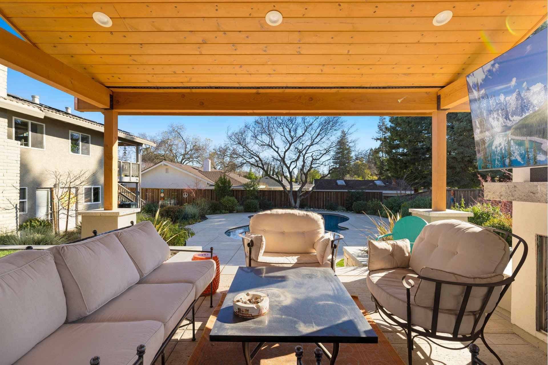 Custom Outdoor Kitchen & Entertainment Area-7