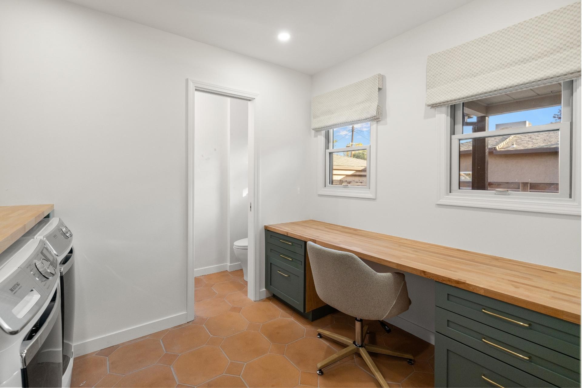 Hollywood Park Full Home Remodel-9