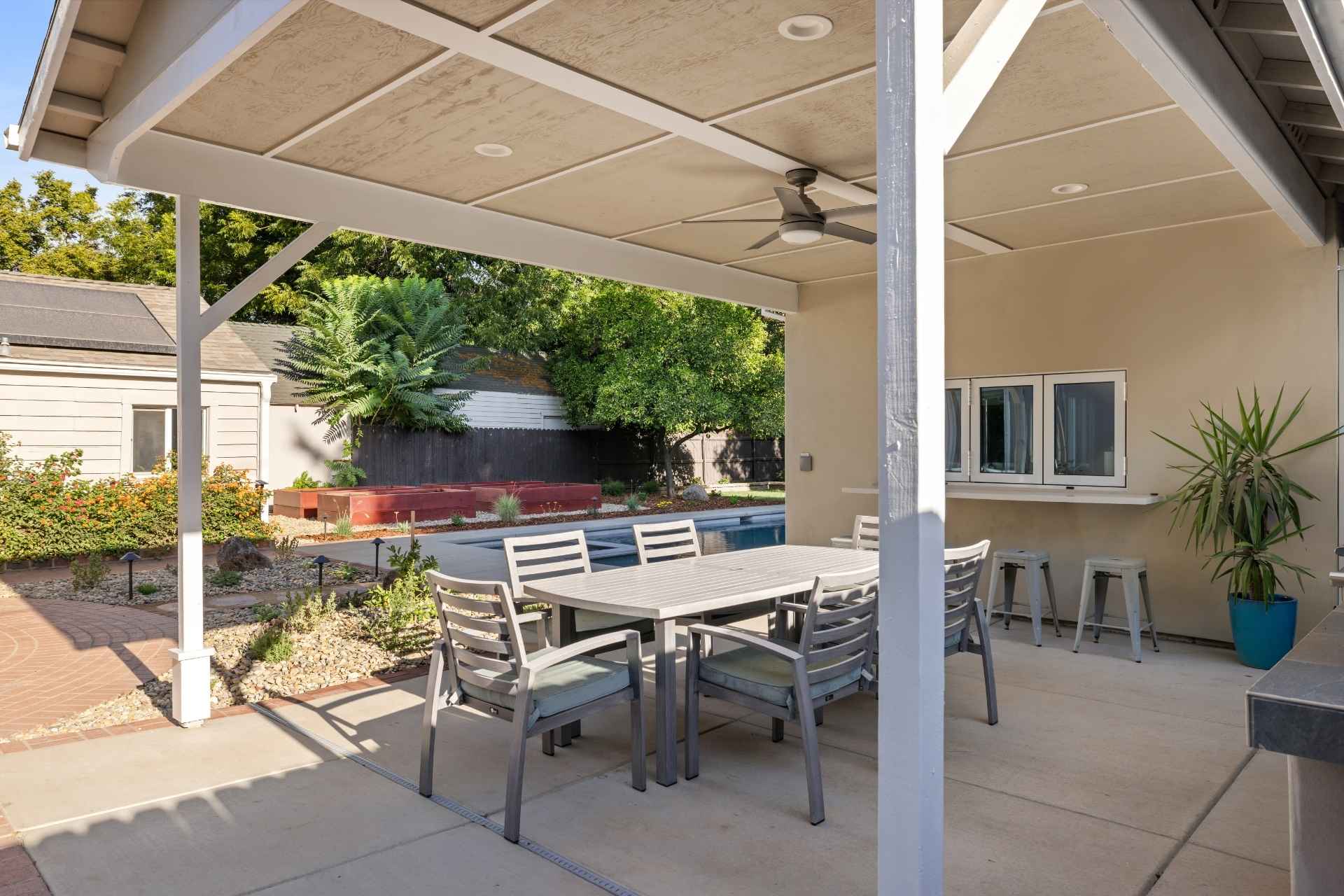 Pool House ADU + 350 Sq Ft Outdoor Patio-4